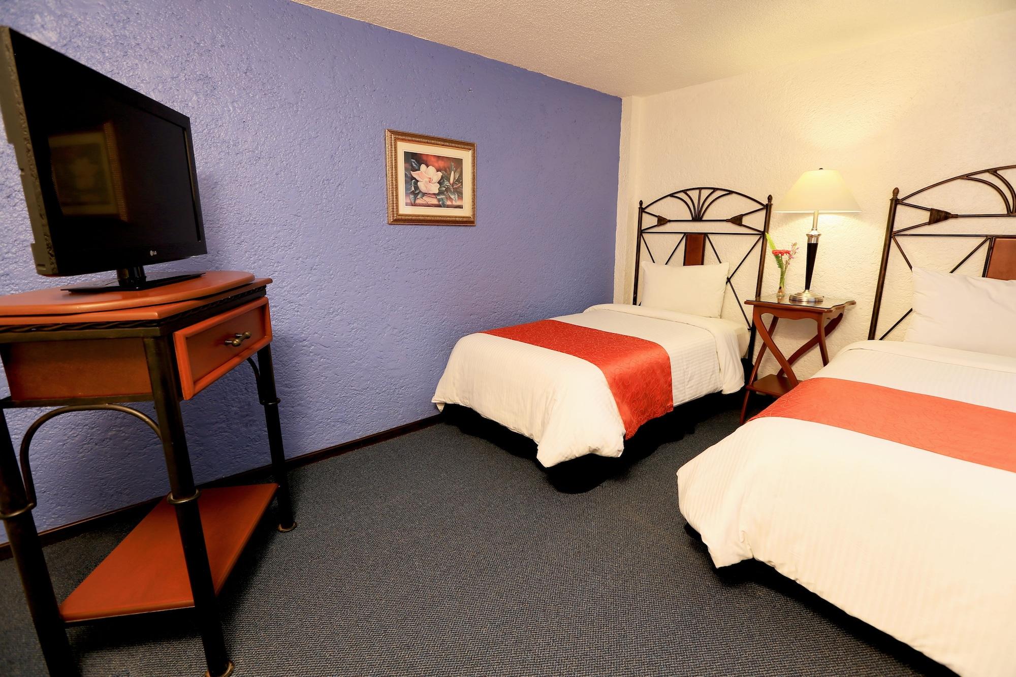 Hotel Emily Pachuca エクステリア 写真