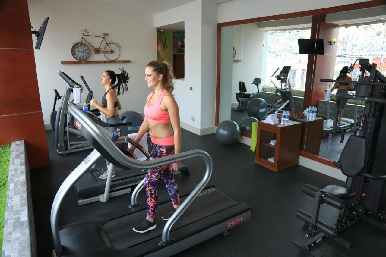 Hotel Emily Pachuca エクステリア 写真