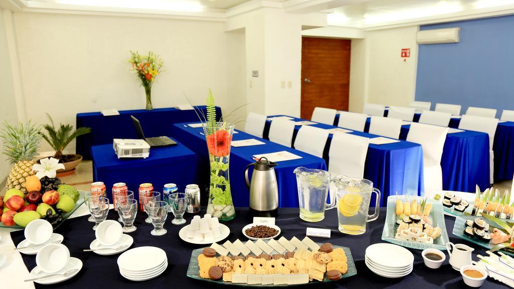 Hotel Emily Pachuca エクステリア 写真